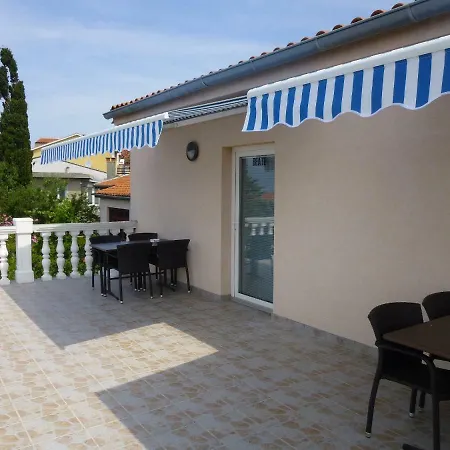 Rosmarin Lejlighed Omišalj