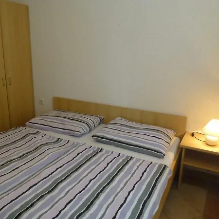 Apartment Rosmarin Omisalj