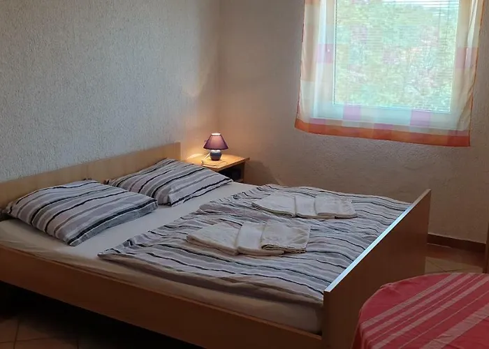 Διαμέρισμα Rosmarin Omišalj